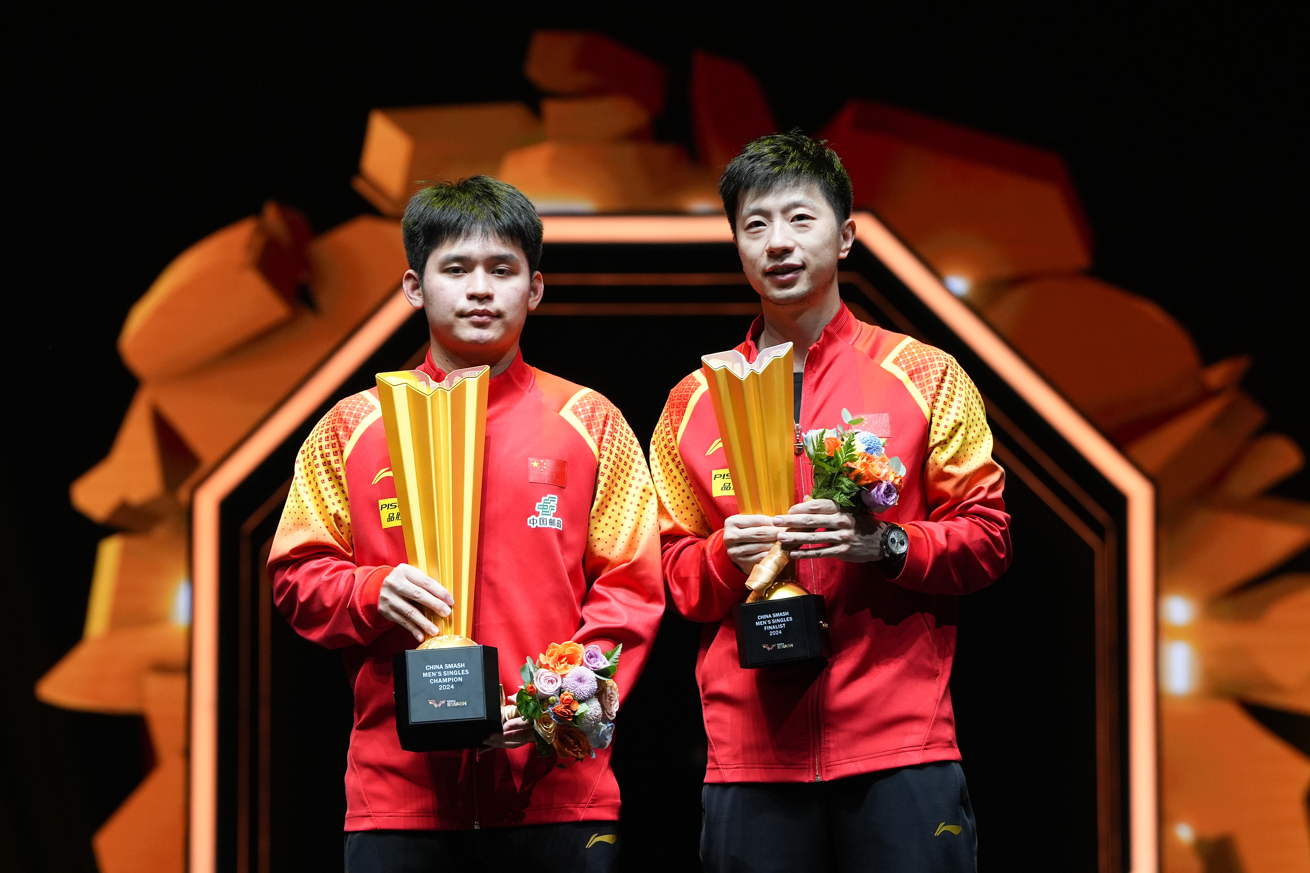 包含乒乓球战队状态火热，誓夺总冠军的词条