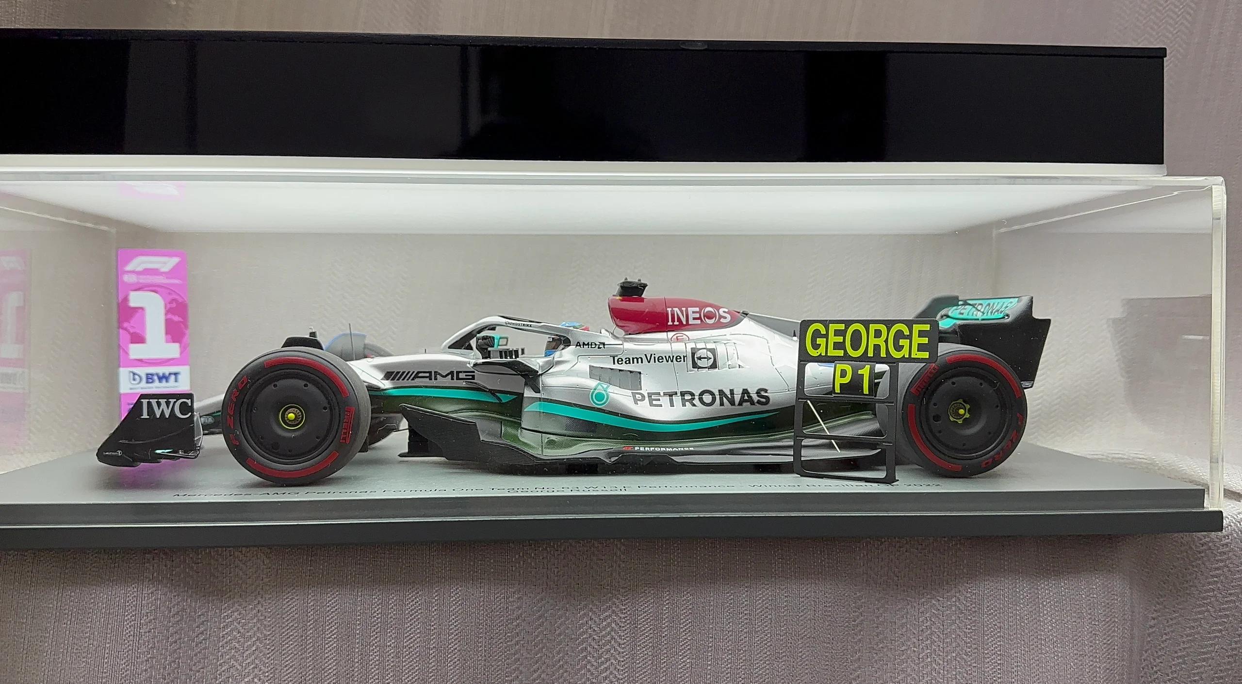 梅赛德斯完胜阿斯顿马丁，拉塞尔刷新纪录