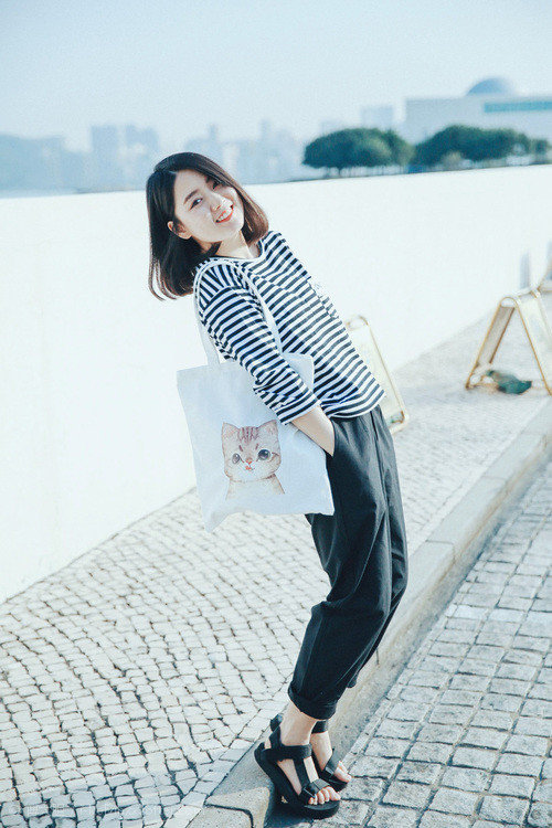 火箭雨浇灭华南虎,米切尔41分雷霆一击,休城火力全开碾压卫冕冠军